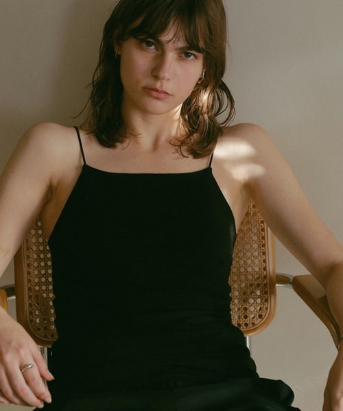 MANOF(マノフ)の「BACK OPEN CAMISOLE(キャミソール・レディース・ブラック/グレー/ホワイト・S/M)」の4枚目の写真