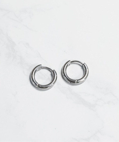 ANARKH(アナンケ)の「/ANARKH(アナンケ)/ステンレス フープピアス(ピアス(両耳用)・レディース・シルバー・LARGE/MEDIUM/SMALL)」の3枚目の写真