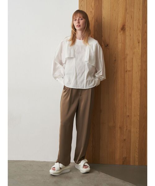 ELENDEEK（エレンディーク）の「クロスサンダル（サンダル・レディース・オフホワイト/ブラック/イエロー・37/38）」の7枚目の写真