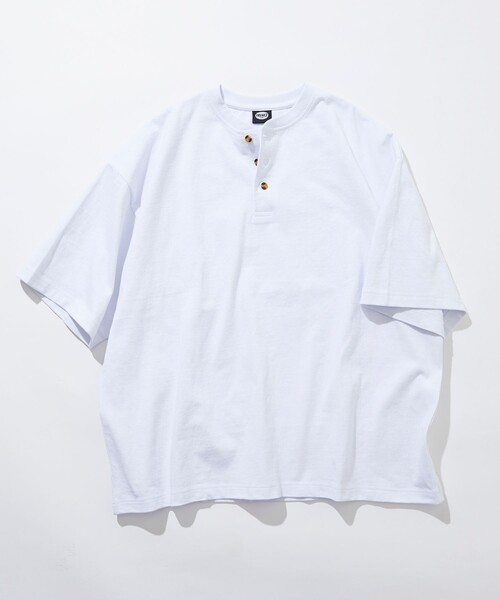 FREAK'S STORE(フリークスストア)の「限定展開 9オンス Heavyweight ビッグシルエット ヘンリーネックTシャツ/ヘビーウェイト(Tシャツ/カットソー・メンズ・グレイッシュベージュ/スミクロ/ネイビー/ブラック/アッシュグレー/ホワイト・LARGE/SMALL/MEDIUM)」の7枚目の写真