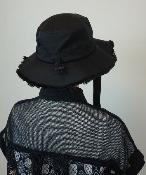 AULA AILA（アウラアイラ）の「フリンジアドベンチャーハット（ハット・レディース・ブラック/カーキ・0）」の7枚目の写真