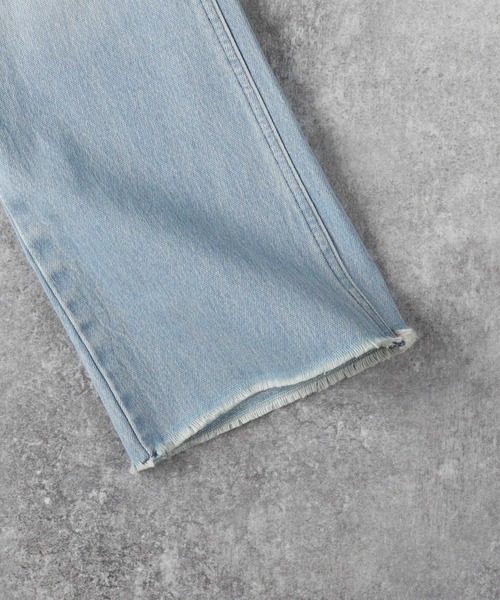 Wrangler(ラングラー)の「【Wrangler】サンダルカット デニムパンツ(デニムパンツ・メンズ・ライトインディゴブルー・33inch/32inch/34inch/31inch/30inch)」の6枚目の写真