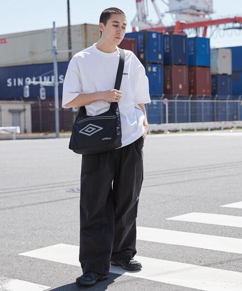 UMBRO(アンブロ)の「∴WEGO/別注UMBROショルダーバッグ(ショルダーバッグ・メンズ・グレー/ブラック・FREE)」の14枚目の写真