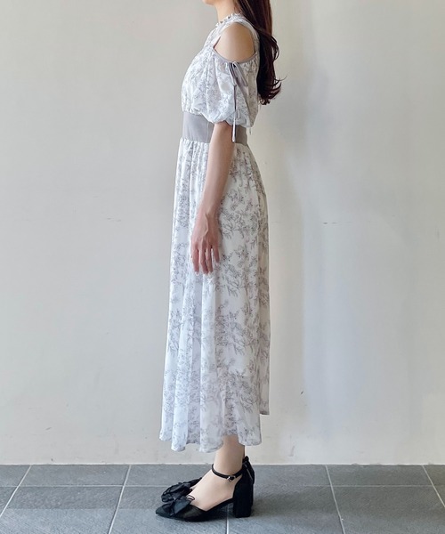 【未使用タグ付き】NOMAE ノーマエ カットアウトリボン花柄ワンピース NOMAE（ノーマエ）の「カットアウトリボン花柄ワンピース