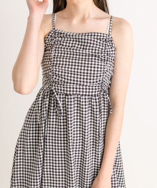OLIVE des OLIVE（オリーブデオリーブ）の「ドロストリボンキャミワンピース（ワンピース・レディース・チェック/ブラック/オフホワイト/ブラック系その他・FREE）」の4枚目の写真