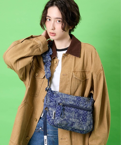 CONTROL FREAK / CTFK(コントロールフリーク)の「CONTROL FREAK / CTFK(コントロールフリーク)≪撥水≫ギャザークロスボディバッグ(ショルダーバッグ・レディース・チャコール/ピンク/グリーン/アイボリー/ブルー/シルバー/オレンジ/その他/カーキ/ボルドー/レオパード/ネイビー/ドット/チェック/ブラック系その他/オリーブ/マルチ/ブラック/ブルー系その他・FREE)」の10枚目の写真