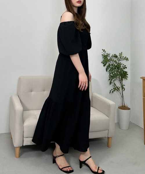 INGNI（イング）の「2wayオフショルシャーリングワンピース（ワンピース・レディース・ピンク/オフホワイト/ブラック・M）」の12枚目の写真