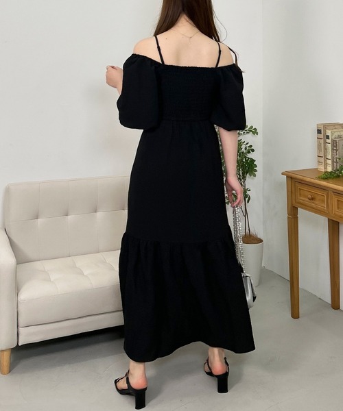 INGNI（イング）の「2wayオフショルシャーリングワンピース（ワンピース・レディース・ピンク/オフホワイト/ブラック・M）」の14枚目の写真