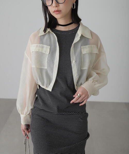 FREE'S MART（フリーズマート）の「◇裾ドロストショート丈シアーシャツ（シャツ/ブラウス・レディース・ブラック/ブルー/ホワイト/ピンク・FREE）」の11枚目の写真