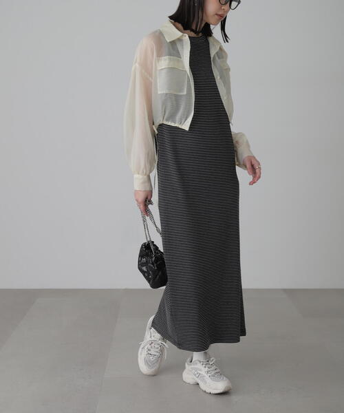 FREE'S MART（フリーズマート）の「◇裾ドロストショート丈シアーシャツ（シャツ/ブラウス・レディース・ブラック/ブルー/ホワイト/ピンク・FREE）」の19枚目の写真