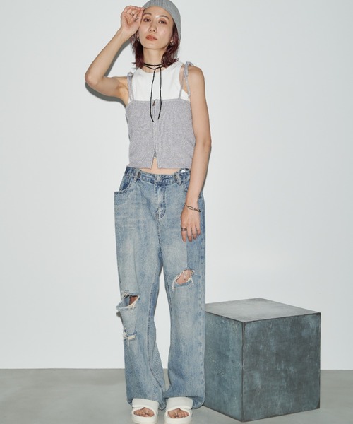 Auntie Rosa Holiday（アンティローザホリデー）の「フロントZIPラメフェザーリボンビスチェ（キャミソール・レディース・シルバー/ブラック/ホワイト・FREE）」の10枚目の写真