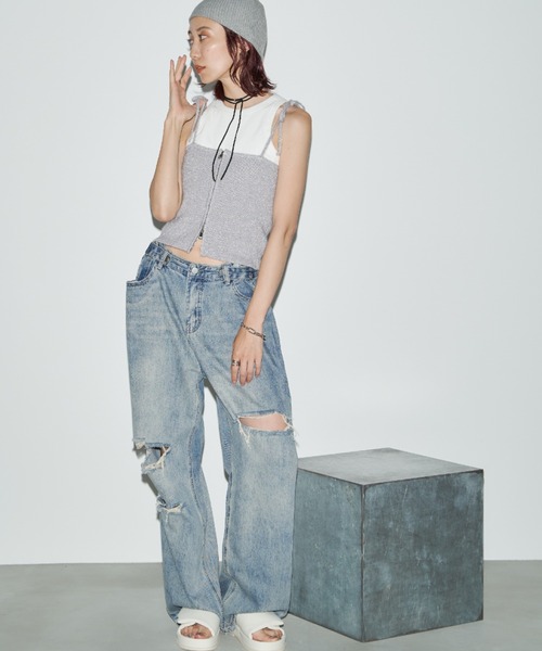 Auntie Rosa Holiday（アンティローザホリデー）の「フロントZIPラメフェザーリボンビスチェ（キャミソール・レディース・シルバー/ブラック/ホワイト・FREE）」の9枚目の写真