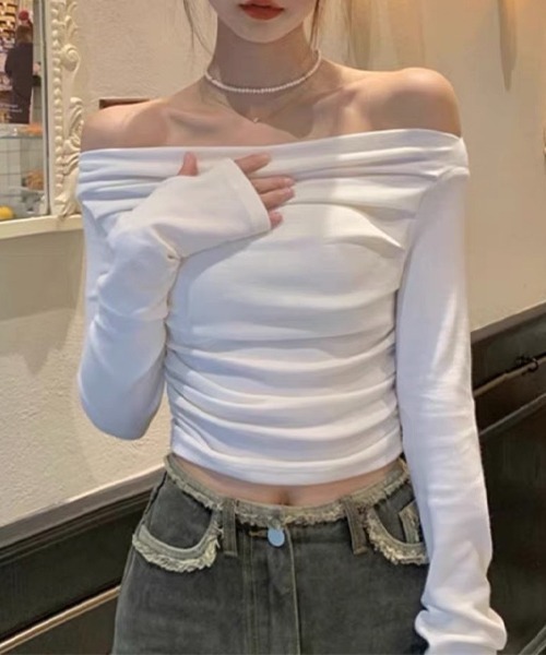 【限定値下げ】web完売 thetoe オフショルトップス 指穴付き オフショルダートップス culw694（Tシャツ/カットソー