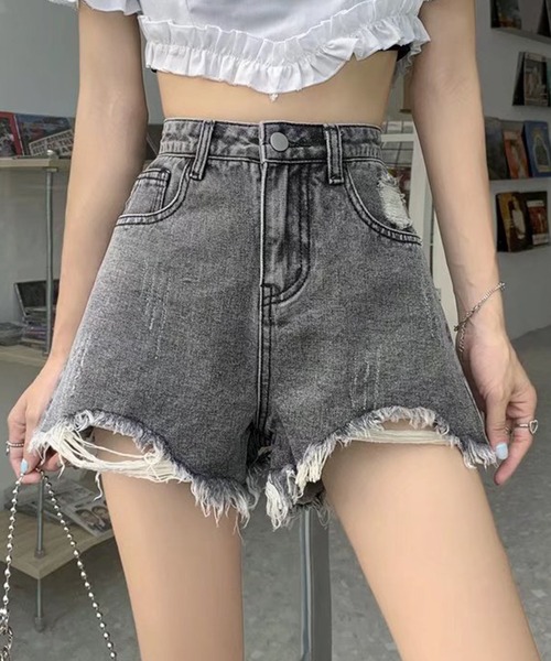 Teem Store（チームストア）の「ビンテージライクダメージクラッシュショートパンツ（デニムパンツ・レディース・ホワイト/ブラック/グレー/ブルー・S/M/L）」の3枚目の写真