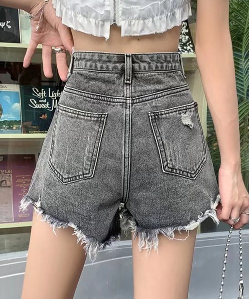 Teem Store（チームストア）の「ビンテージライクダメージクラッシュショートパンツ（デニムパンツ・レディース・ホワイト/ブラック/グレー/ブルー・S/M/L）」の5枚目の写真