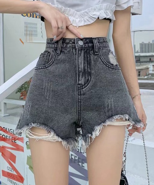 Teem Store（チームストア）の「ビンテージライクダメージクラッシュショートパンツ（デニムパンツ・レディース・ホワイト/ブラック/グレー/ブルー・S/M/L）」の6枚目の写真