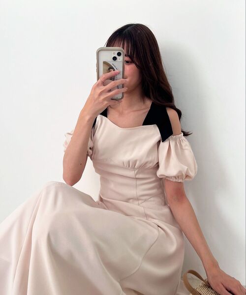 MAJESTIC LEGON（マジェスティックレゴン）の「【WEB限定XSサイズあり】2wayバイカラーリボンワンピース（ワンピース・レディース・ブラック系その他/ホワイト系その他/アイボリー/ブラウン系その他2・X-SMALL/MEDIUM/SMALL）」の16枚目の写真