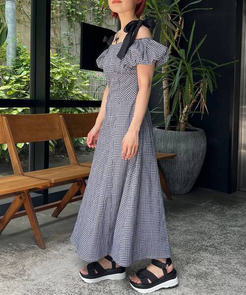 MAJESTIC LEGON（マジェスティックレゴン）の「【WEB限定XSサイズあり】2wayバイカラーリボンワンピース（ワンピース・レディース・ブラック系その他/ホワイト系その他/アイボリー/ブラウン系その他2・X-SMALL/MEDIUM/SMALL）」の18枚目の写真