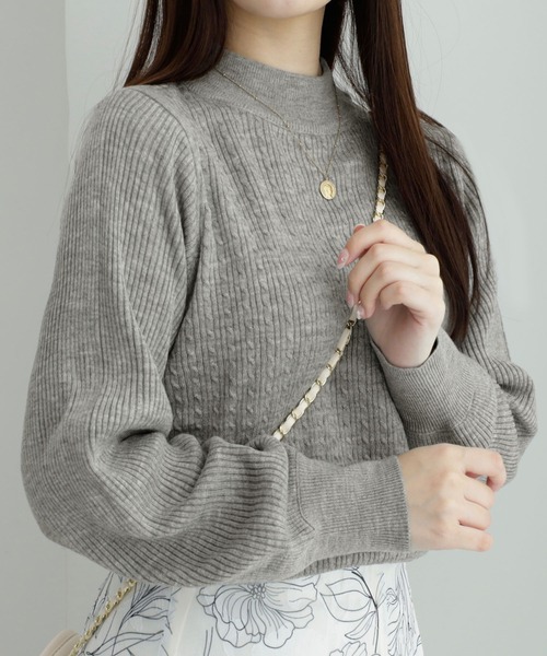 alotta(アロッタ)の「カシミヤタッチミニケーブルニット(ニット/セーター・レディース・ライトブルー/ネイビー/杢グレー/アイボリー・L/LL/3L/M)」の2枚目の写真