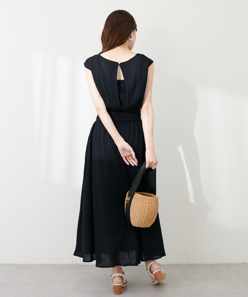 natural couture(ナチュラルクチュール)の「べっ甲Dかん太ベルト涼しげワンピース(ワンピース・レディース・ブラック/サックスブルー/ボルドー/ミント/チェック/ベージュ・FREE)」の10枚目の写真