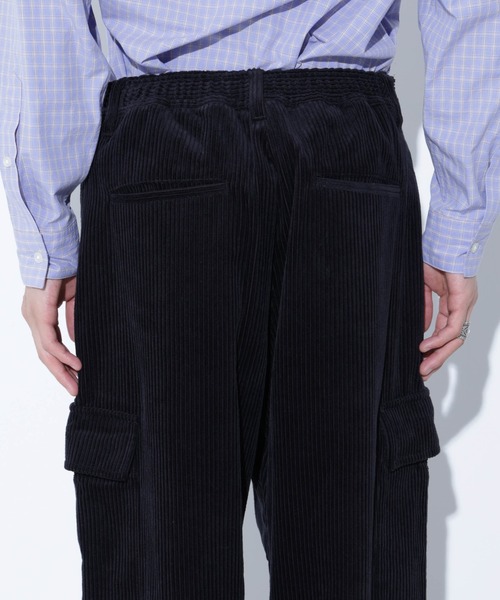 Apo(s)ture(アポスチャー)の「LUCAS-002/6wコーデュロイカーゴパンツ(カーゴパンツ・メンズ・グリーン/ブラウン/ブラック/ベージュ・XS/S/M/L/XL)」の21枚目の写真