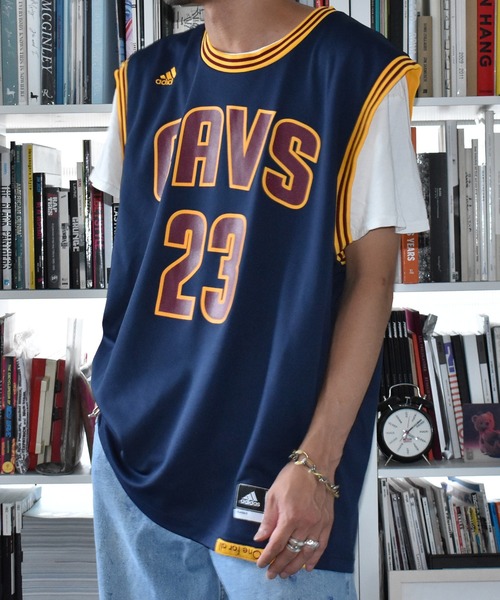 NBA(エヌビーエー)の「【ヴィンテージ古着】NBA cavs レブロン・ジェームズ ゲームシャツ(タンクトップ・メンズ・ネイビー・X-LARGE)」の9枚目の写真