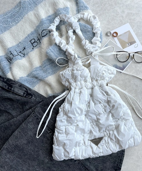 mily bilet（ミウィビレット）の「【mily bilet】愛らしさNo1。ドロストリボンハンドル使いシャイニーキルティングリボントート＆巾着２WAYバック（トートバッグ・レディース・ホワイト/ブラック/シルバー・ONE SIZE）」の9枚目の写真