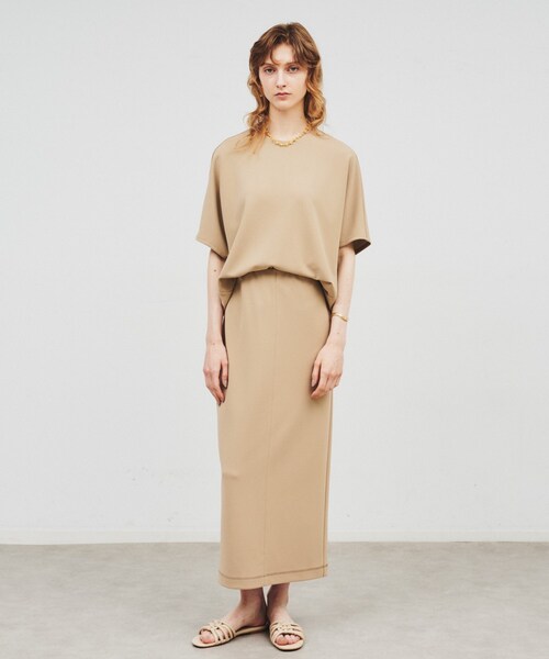 cloenc（クロエンス）の「◆【セットアップ／手洗い可】カットジョーゼットコクーンプルオーバー（Tシャツ/カットソー・レディース・ブラック/ブルー系その他/ナチュラル/ブラウン系・02）」の2枚目の写真