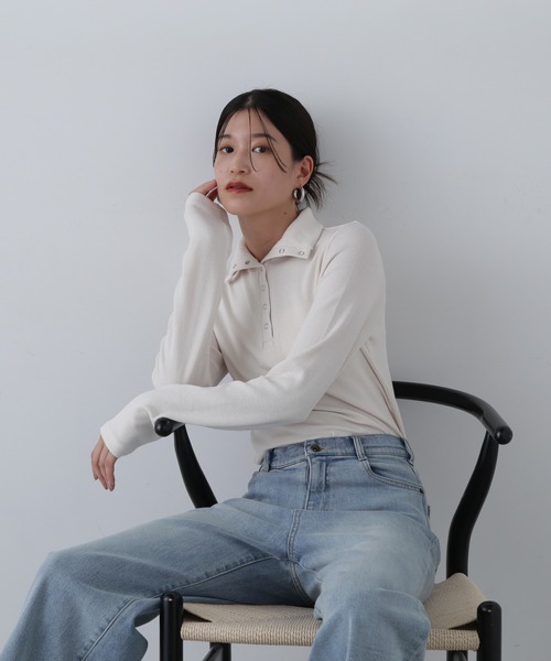 N.（N. Natural Beauty Basic）（エヌエヌナチュラルビューティーベーシック）の「◆ヘンリースナップボタンカットソー（Tシャツ/カットソー・レディース・チャコールグレー/ホワイト・MEDIUM）」の3枚目の写真