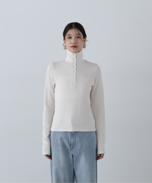 N.（N. Natural Beauty Basic）（エヌエヌナチュラルビューティーベーシック）の「◆ヘンリースナップボタンカットソー（Tシャツ/カットソー・レディース・チャコールグレー/ホワイト・MEDIUM）」の5枚目の写真