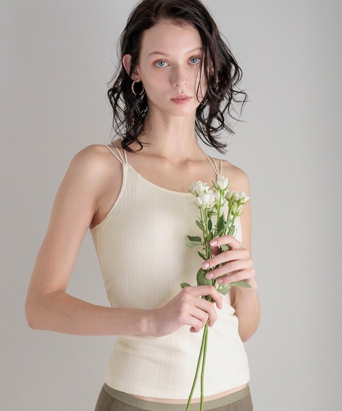 bijorie（ビジュリィ）の「【bijorie】カップ付きバッククロスキャミ／NEW BASIC (アルガンオイル配合)（その他アンダーウェア/インナー・レディース・ブラック/オフホワイト/カーキ・MEDIUM/LARGE/LG）」の16枚目の写真