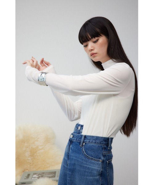 AZUL by moussy（アズールバイマウジー）の「ベロアカットトップス（Tシャツ/カットソー・レディース・ダークグリーン/ブラック/アイボリー・FREE）」の5枚目の写真