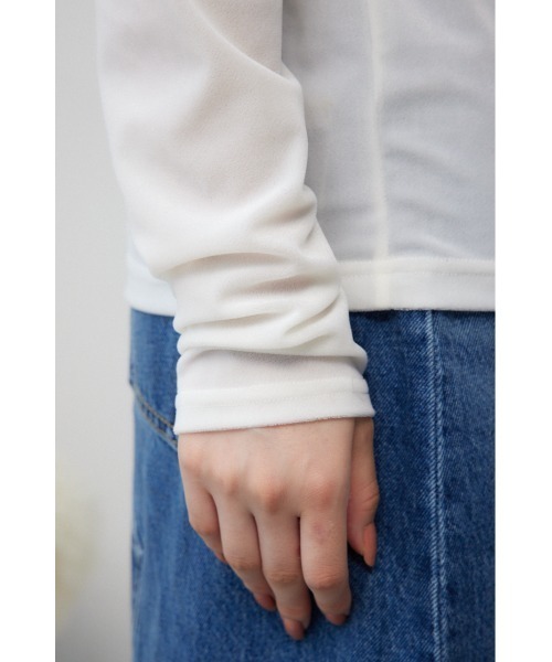 AZUL by moussy（アズールバイマウジー）の「ベロアカットトップス（Tシャツ/カットソー・レディース・ダークグリーン/ブラック/アイボリー・FREE）」の12枚目の写真