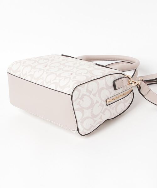 Guess（ゲス）の「BERKTON Barrel ショルダーバッグ レディース（ショルダーバッグ・レディース・ライトピンク/ブラウン系その他・ONE SIZE）」の17枚目の写真