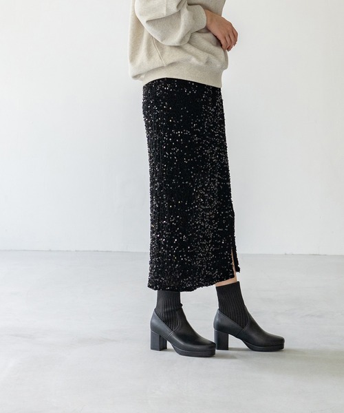menue(メヌエ)の「プラットフォーム リブニットソックスブーツ(ブーツ・レディース・シルバー/ブラック・S/SS/3L/LL/L/M)」の7枚目の写真