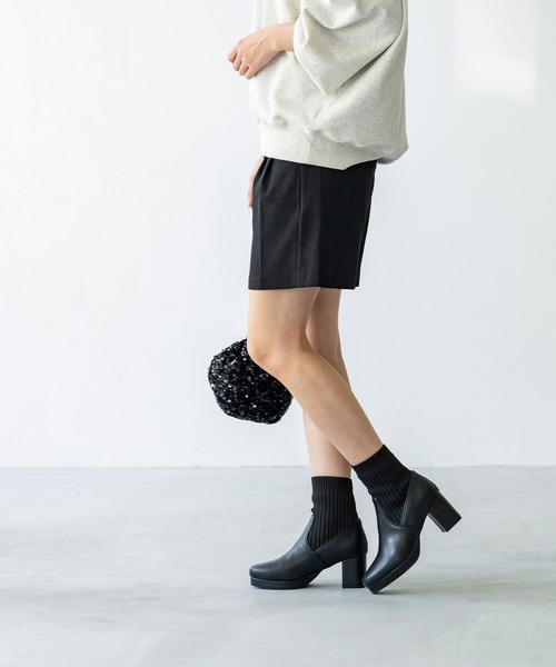 menue(メヌエ)の「プラットフォーム リブニットソックスブーツ(ブーツ・レディース・シルバー/ブラック・S/SS/3L/LL/L/M)」の11枚目の写真