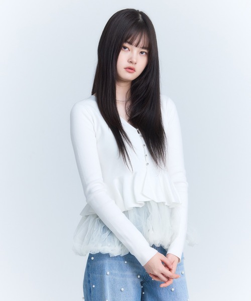 EIMY ISTOIRE(エイミーイストワール)の「バルーンヘムニットカーディガン(カーディガン/ボレロ・レディース・ホワイト/ブラック/グレー・F)」の1枚目の写真