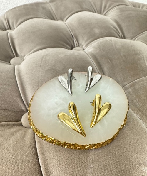 LIPSERVICE(リップサービス)の「ニュアンスハートピアス(ピアス(両耳用)・レディース・シルバー/ゴールド・FREE)」の3枚目の写真