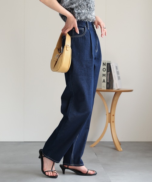 sakishimatokyo(サキシマトーキョー)の「タック入りコクーンデニムパンツ/ジーパン/クロップド(デニムパンツ・レディース・ネイビー/グレー/ブルー・M/L)」の16枚目の写真