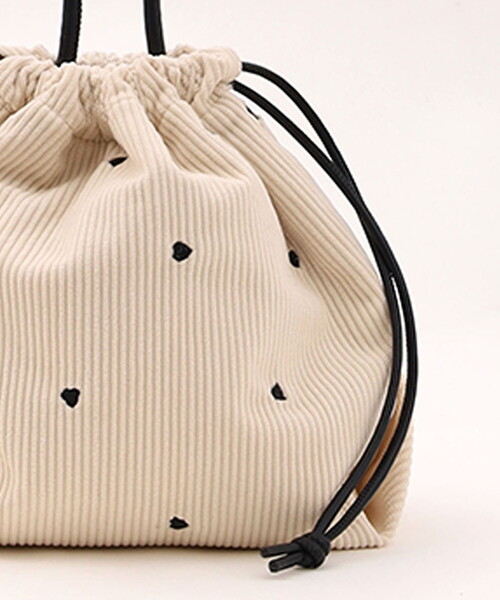 COOCO（クーコ）の「ハート刺繍コーデュロイ巾着バッグ（ハンドバッグ・レディース・ホワイト/ベージュ/グレー・FREE）」の20枚目の写真