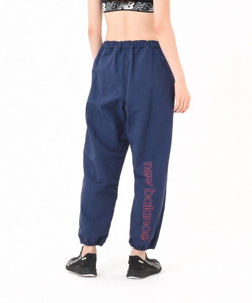 NEW BALANCE(ニューバランス)の「裏起毛トリコットラインドパンツ(スウェットパンツ・レディース・ネイビー/ブラック/アイボリー・SMALL/MEDIUM/LARGE/X-LARGE)」の6枚目の写真