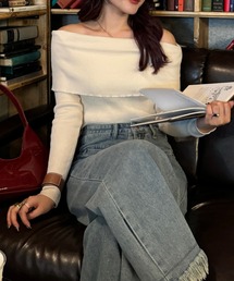 オフショルダー ニット