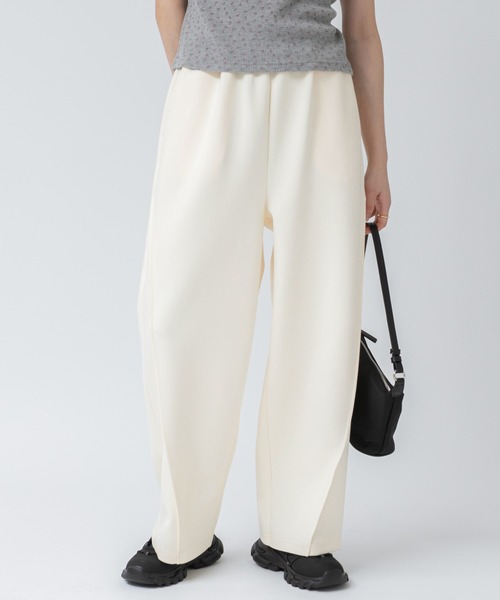 HEILIS(ヘイリス)の「【定番人気!HIT ITEM!】【original】【サイズ展開あり】ワイドカーブスウェットパンツ / セットアップ対応 サイズ展開 M L イージーパンツ 高身長 低身長 韓国 モード ノームコア シティガール 韓国 カーブパンツ ブラック グレー アイボリー 春服 夏服 秋服 冬服 スエット(スウェットパンツ・レディース・ブラック/グレー/アイボリー/ブラウン・M/L)」の11枚目の写真