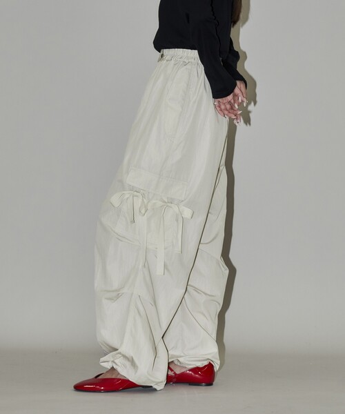 PUBLUX（パブリュクス）の「PUBLUX/パブリュクス ヴィンテージライク デザイン ナイロンスノーパンツ　限定展開（その他パンツ・レディース・ナチュラル/オリーブ/ネイビー・ﾌﾘ-）」の11枚目の写真