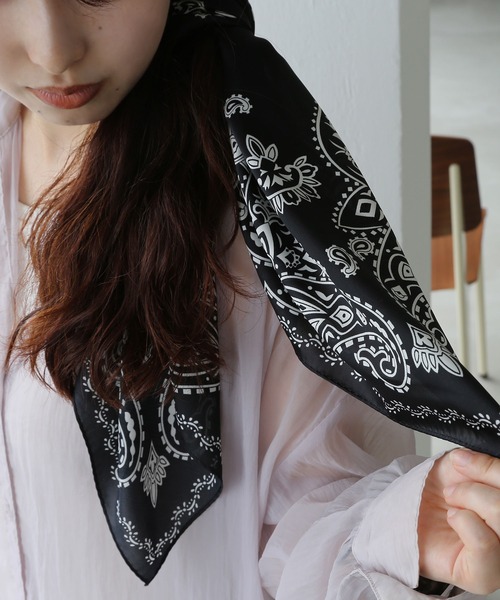セール】モノトーンペイズリー柄スカーフ（バンダナ/スカーフ