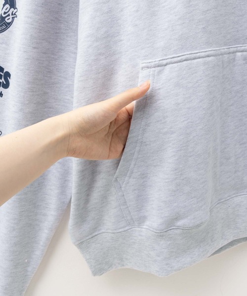 Dickies(ディッキーズ)の「裏毛袖ロゴプルパーカー(パーカー・メンズ・アッシュグレー/ブラック・XXL/XL/L/M)」の10枚目の写真