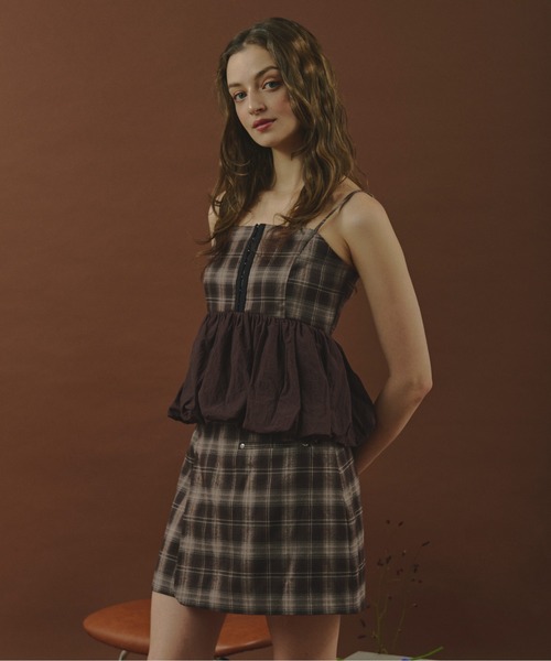 loin nuit(ロワンニュイ)の「plaid pattern balloon tops / プラッドパターンバルーントップス(キャミソール・レディース・ブラウン/カーキ・FREE)」の2枚目の写真