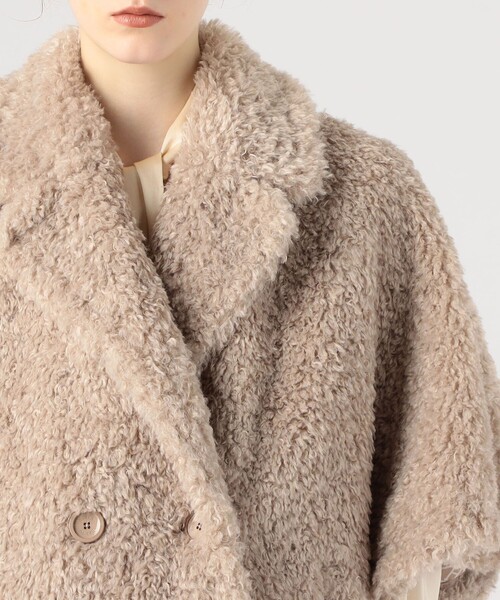 美品✨HERNO エコファーコート　ベージュ　モノグラム柄　40 美品✨HERNO エコファーコート ベージュ モノグラム柄 40 - メルカリ