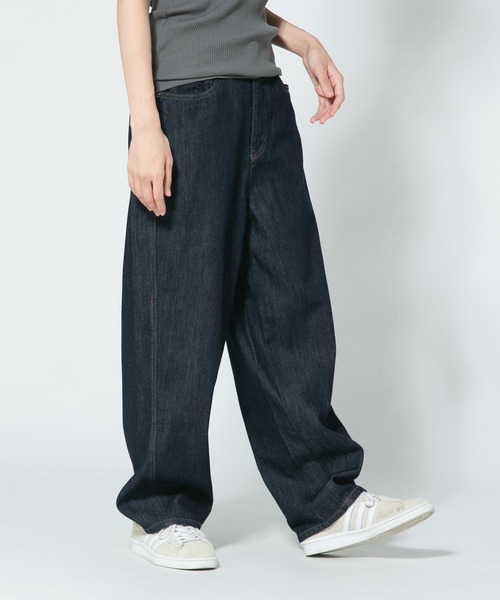 PERSON'S(パーソンズ)の「【PERSON'S JEANS/パーソンズジーンズ】BARREL パーソンズ バレル カーブ ライン パンツ(デニムパンツ・レディース・ネイビー/サックスブルー/ブルー・SMALL/LARGE/MEDIUM)」の1枚目の写真