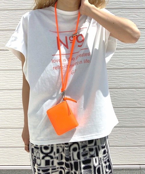 Q（キュー）の「蛍光レザーカードウォレット（カードケース・レディース・オレンジ/グリーン・ONE SIZE）」の12枚目の写真